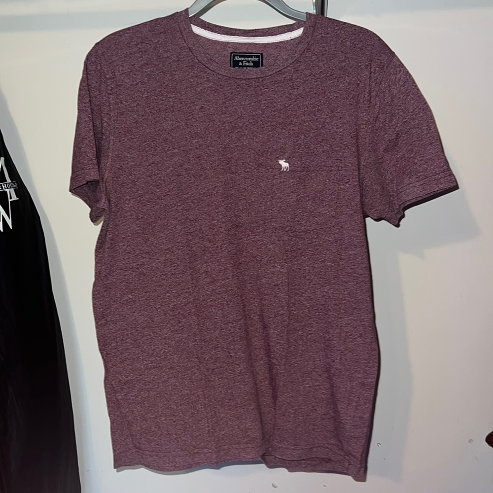 Abercrombie & Fitch tee